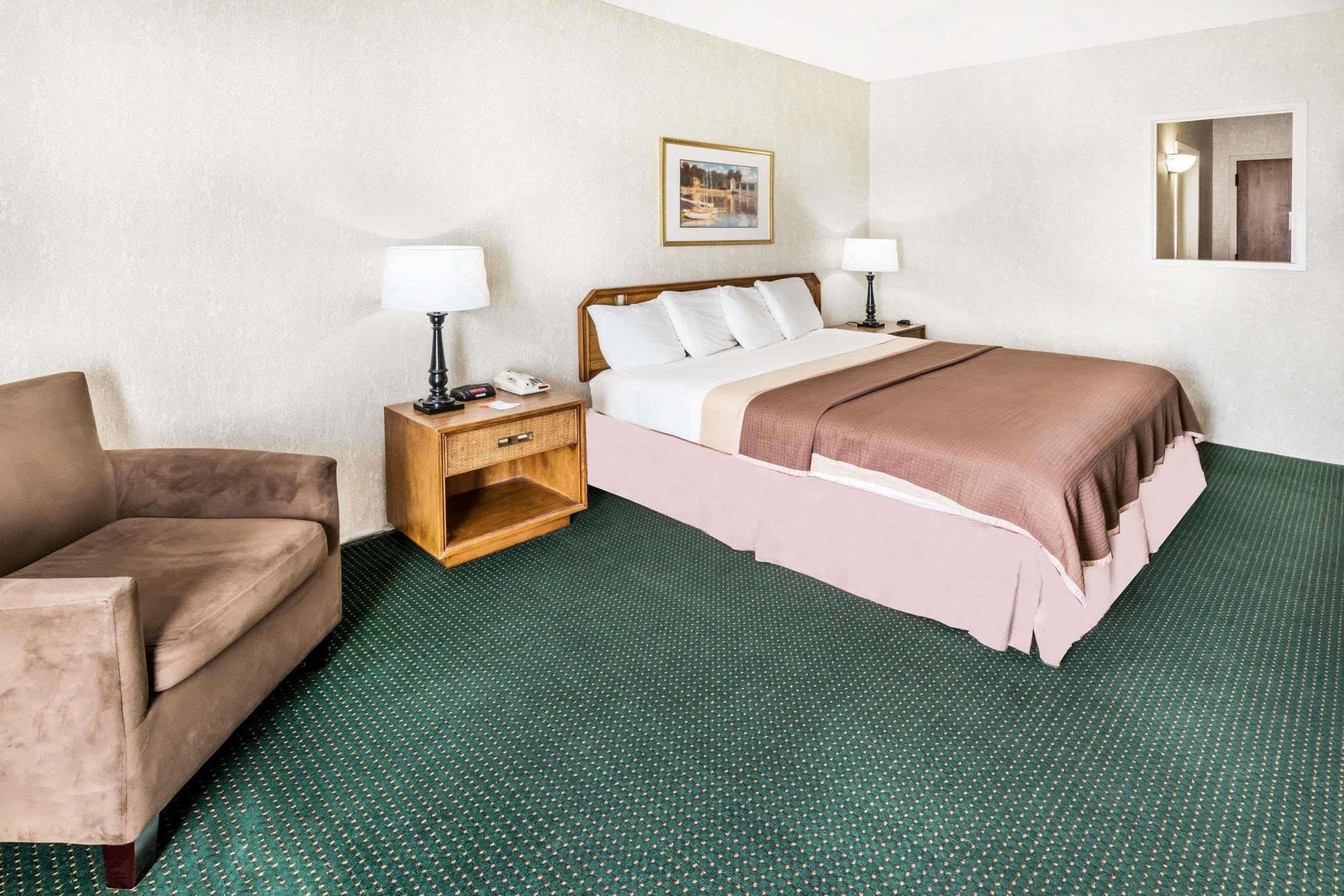 Howard Johnson By Wyndham Milford/New Haven Eksteriør bilde