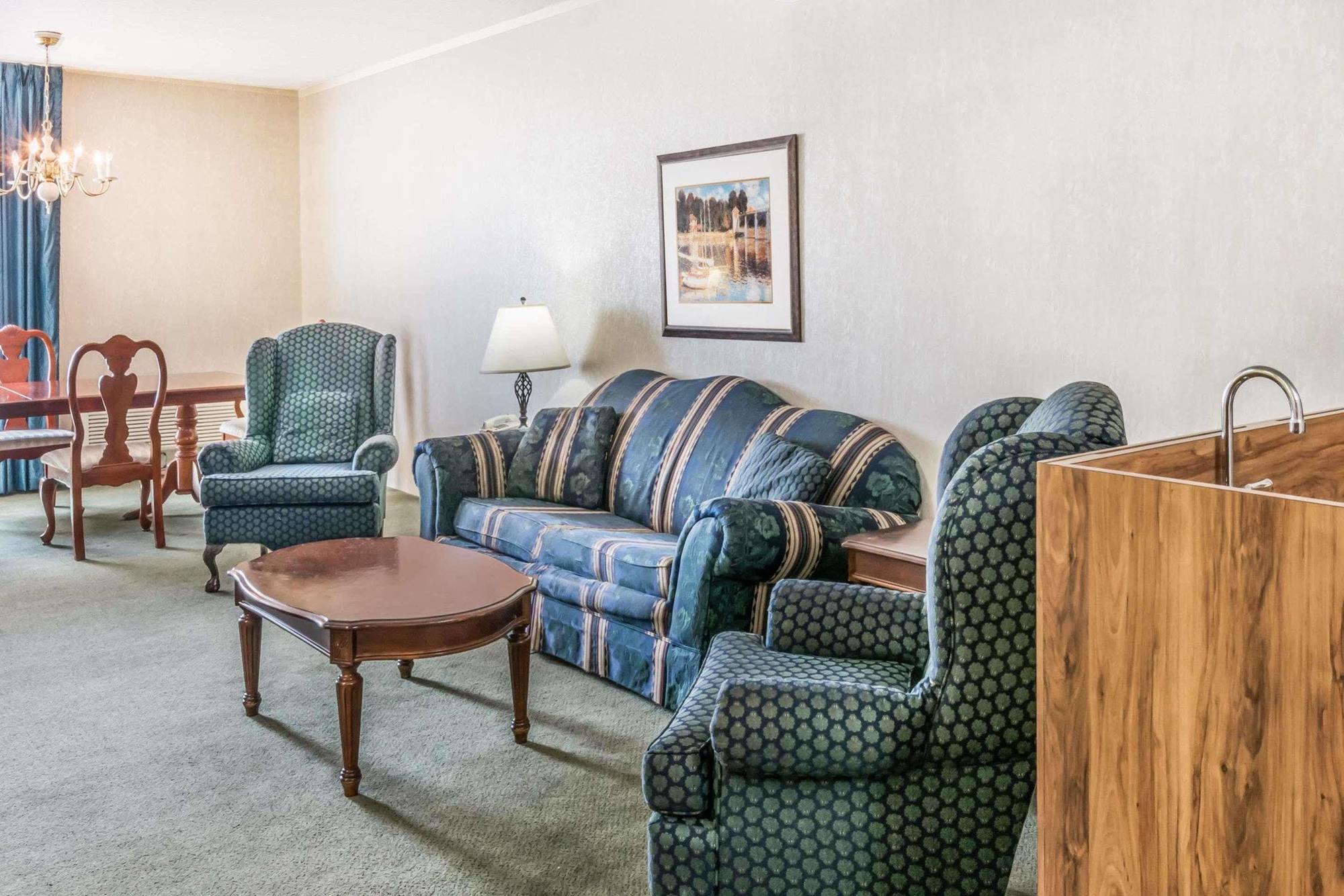 Howard Johnson By Wyndham Milford/New Haven Eksteriør bilde